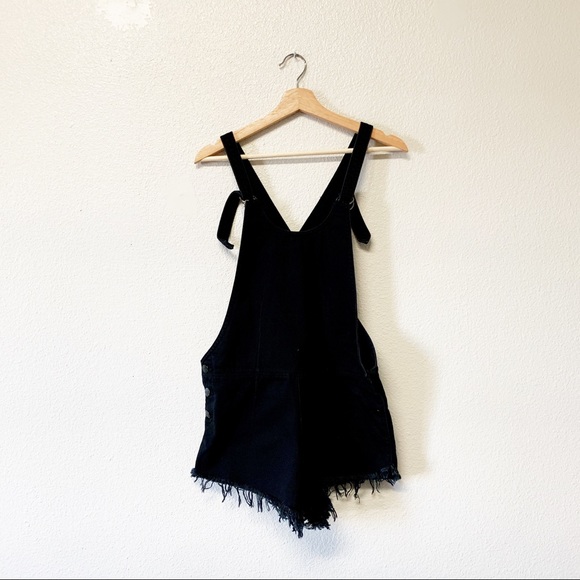 Zee Gee Why Cross Back Overall Cutoffs - Picture 2 of 8